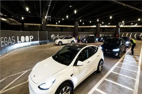 نخستین سرویس خودران فرودگاهی ایلان ماسک راه افتاد