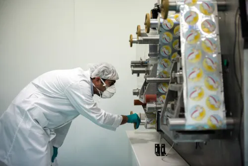 همکاریهای راهبردی در صنعت پلیمر کشور در راه توسعه و رقابت پذیری